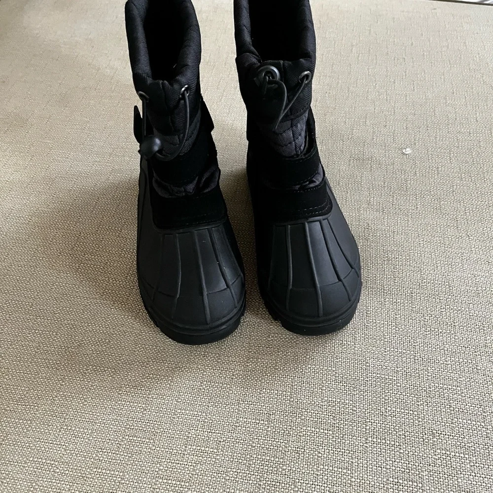 Khombu durable black